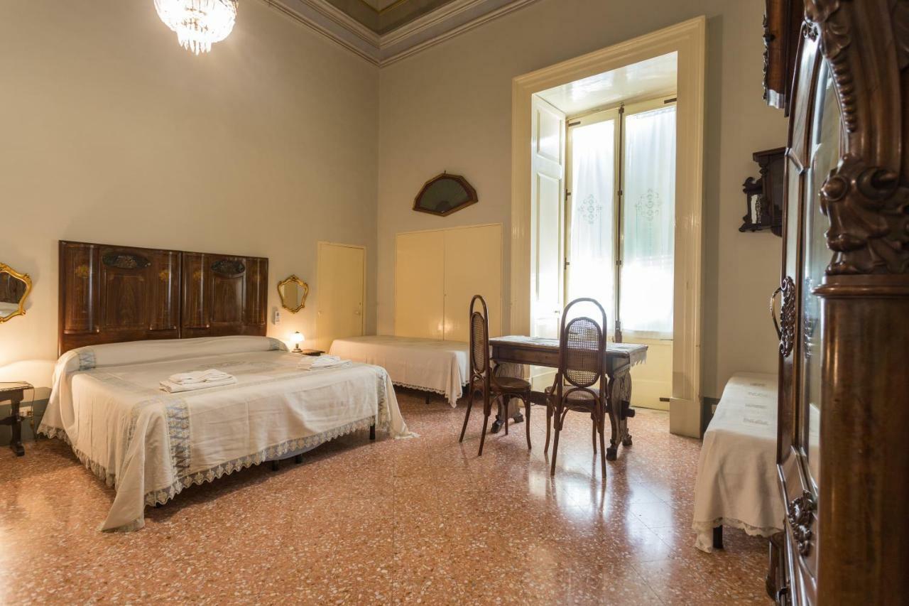 غالاتوني Palazzo Leuzzi B&B المظهر الخارجي الصورة